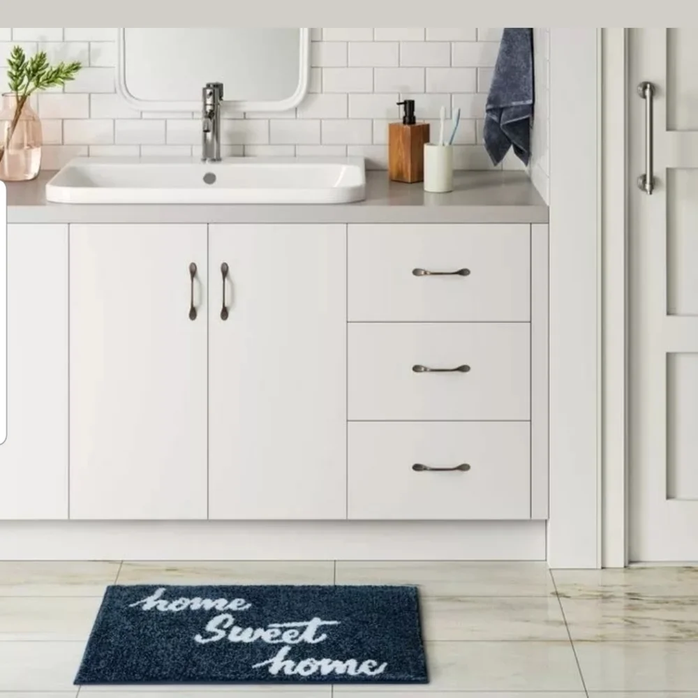 Threshold bath rug